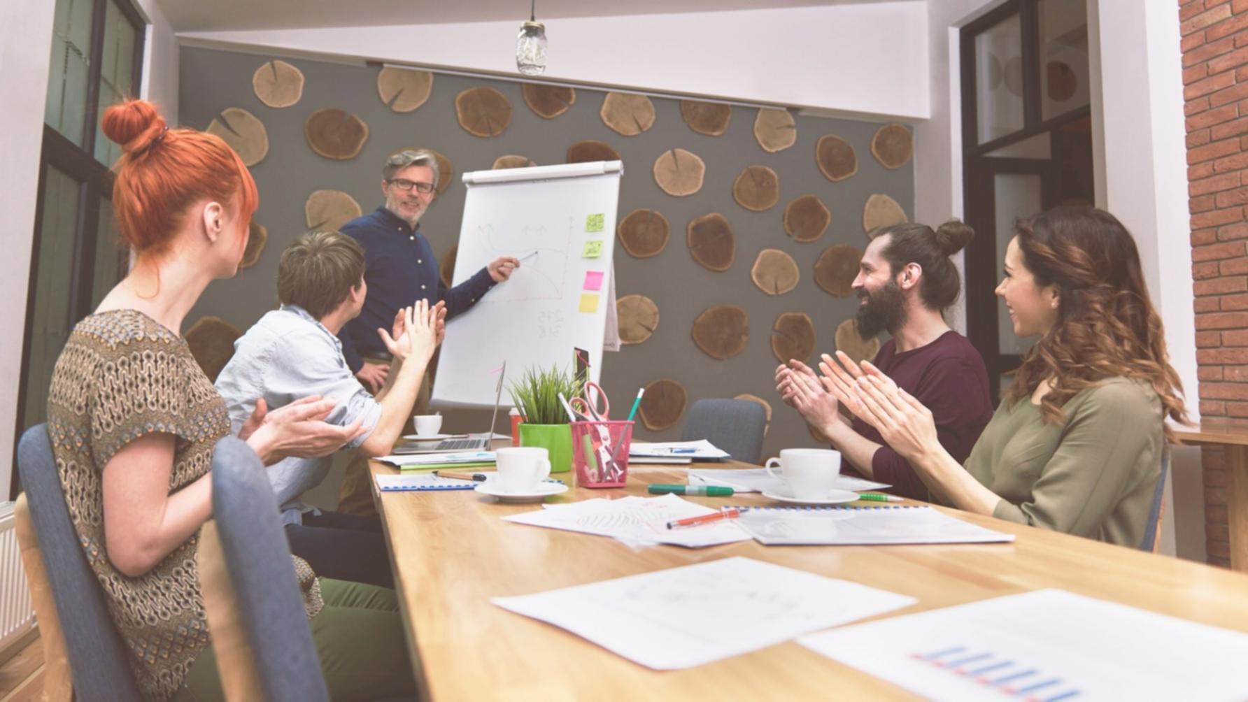 Detaillierte Finanzanalyse und Datenvisualisierung